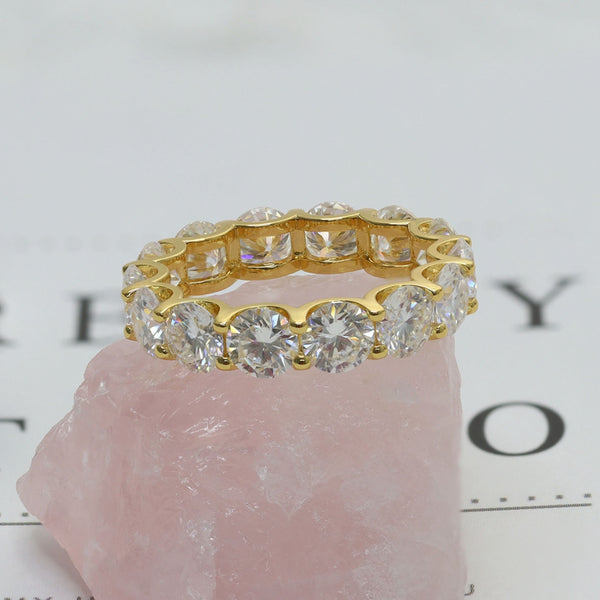 R0088-5mm Round Brilliant Moissanite Ring Band