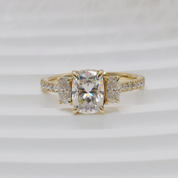 R00127-2CT Long Cushion Center Moissanite 3 Stones Ring