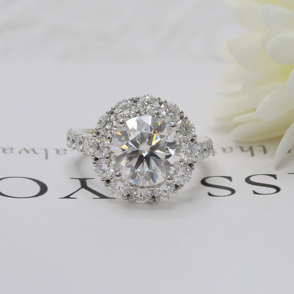 R0066-5CT Round Brilliant Cut Flower Moissanite Engagement Ring