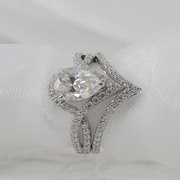 R0078-3CT Pear Moissanite Ring Set