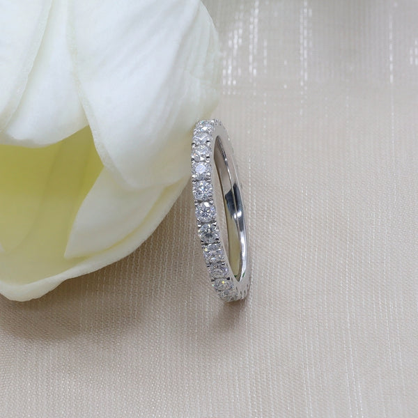 R00111-2mm Round Moissanite Ring Band