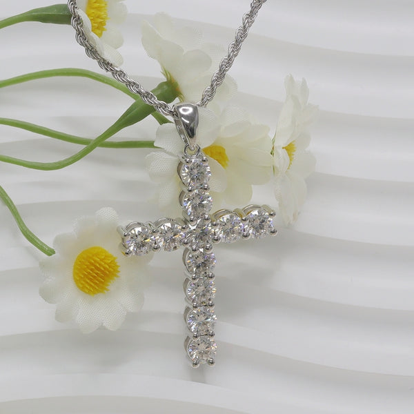 N044- Round Moissanite Cross Pendant(No Chain)