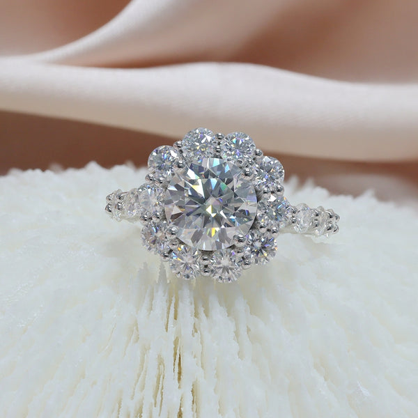 R00141-5CT 11mm Center&3.5mm Halo Round Brilliant Cut Moissanite Ring