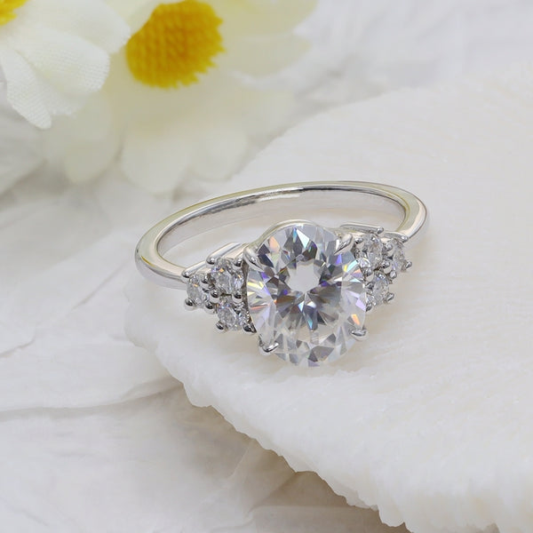 R00118-3CT Oval Cut Moissanite Ring