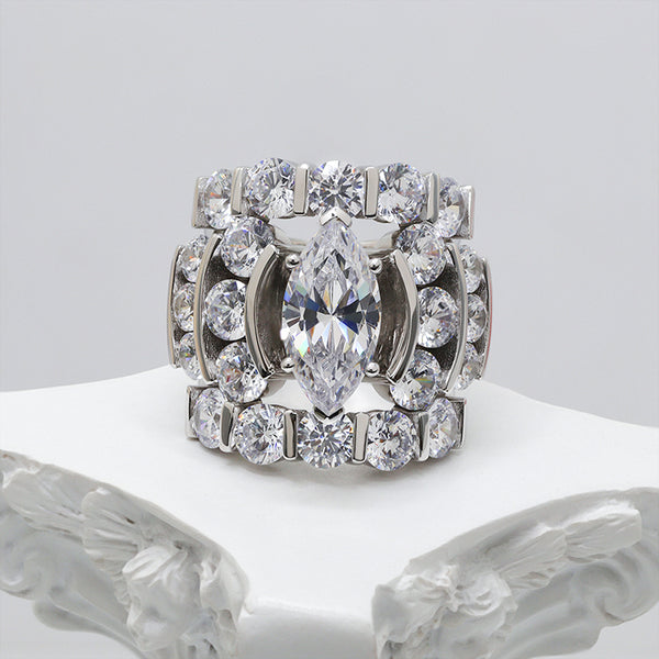 R00398-5ct Marquise Center Moissanite Ring