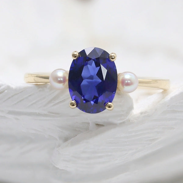 R00101-1.8CT Lab Grown Sapphire Oval Ring With Pear