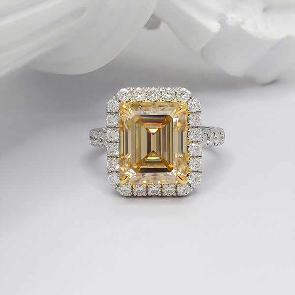 R00405-5ct Original Yellow Emerald Cut Moissanite RIng