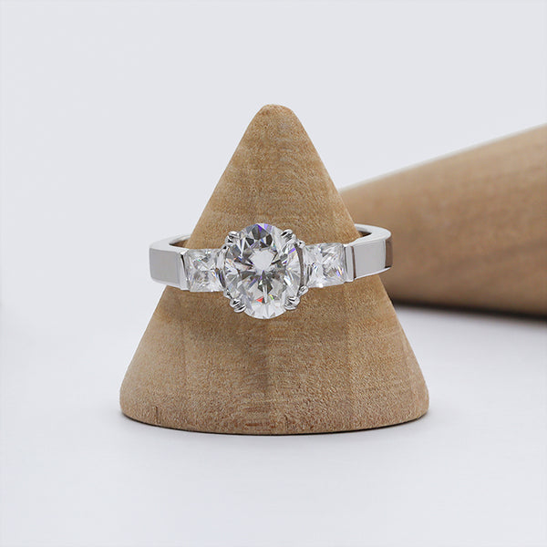 R00395-2ct Oval Center Moissanite Ring