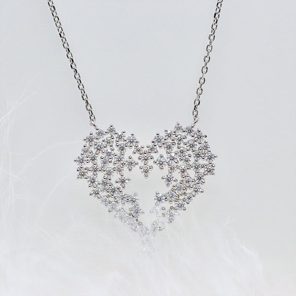 N052- Heart Design Moissanite Pendant Necklace