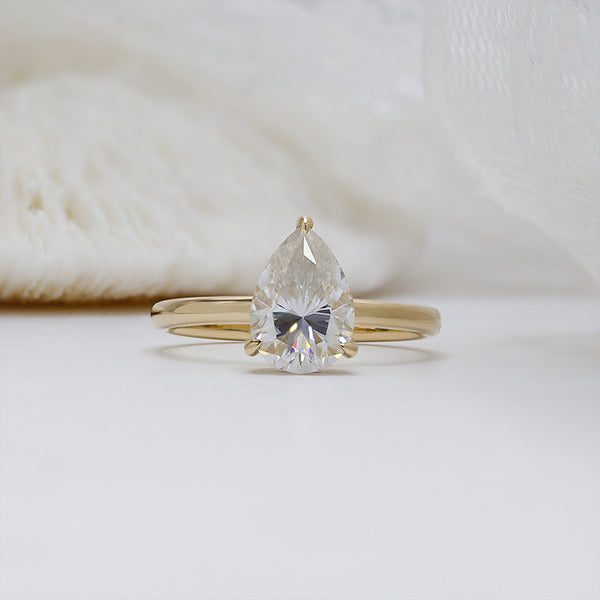 R00401-2ct Pear Moissanite Solitaire Ring