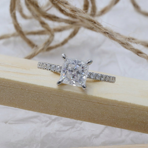 R00117-1.5CT Princess Cut Moissanite Ring