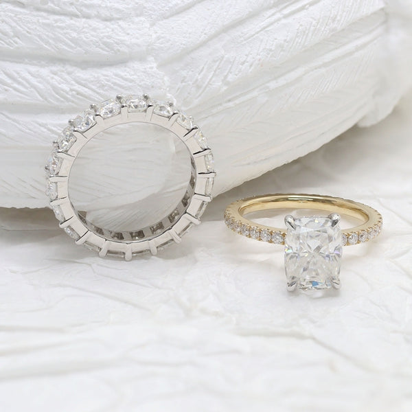 R00106-3CT Long Cushion Moissanite Ring Set