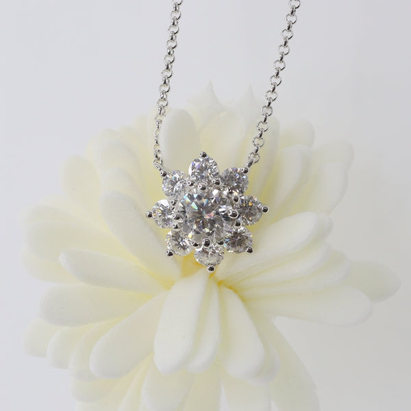 N017- Moissanite 1ct Round Flower Necklace